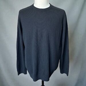 Joseph & Lyman limited collection 100% cashmere crewneck long sleeve sweater | L